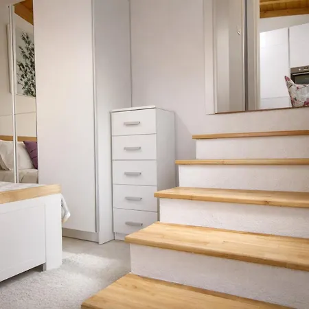 Sunny Garden House Julija - 2 Min To Apartment